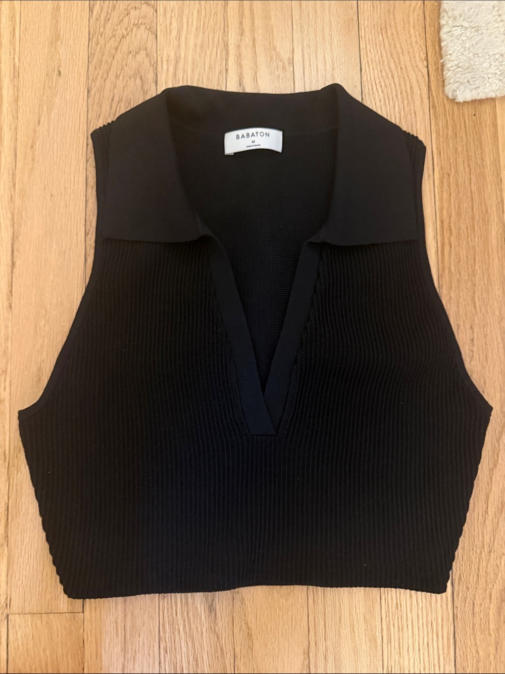 Aritzia Babaton Black Sculpt Knit Polo